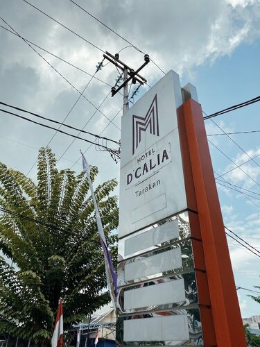 Hotel D' CaLia Tarakan, Book Hotel Hotels in Kalimantan with Parking, Parking