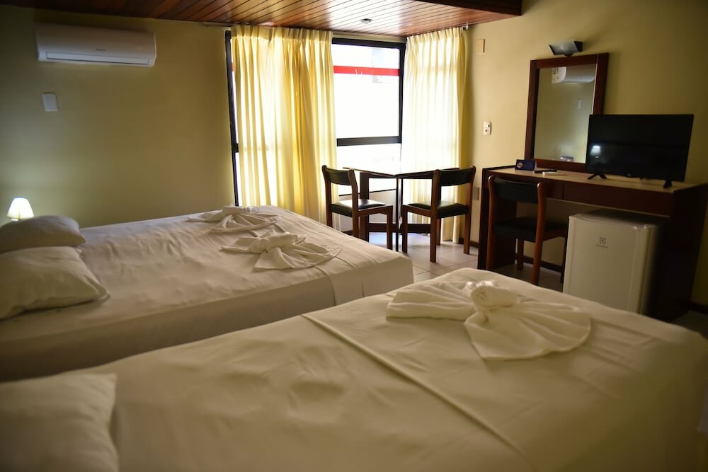 Manos Royal Hotel