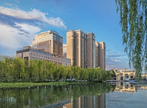 Four Seasons Hotel Beijing, Забронировать Отель Отели Пекина 5 звезд, рядом с Станция метро Liangmaqiao, 5*