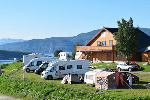 Lundhøgda Camping og Motell, Prenota Motel Hotel a Fauske con parcheggio, Parcheggio