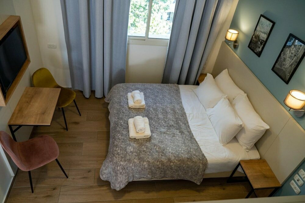 Queen hotel