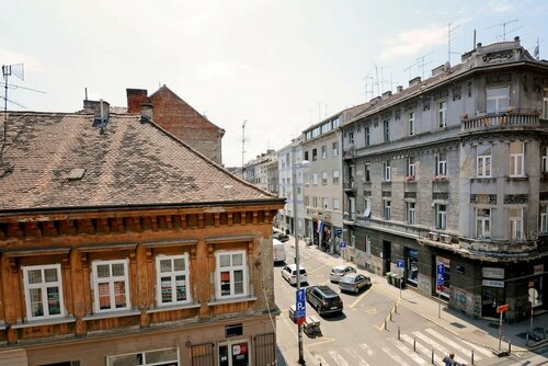 Virtus Apartments and Rooms with Free Private Parking, Забронировать Апартаменты/квартира Отели Загреба с парковкой, рядом с Технический музей, Парковка