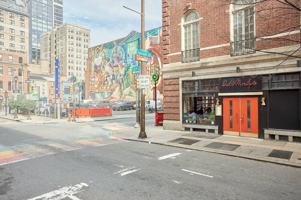 The Arco Hotel Midtown Village, Sonder