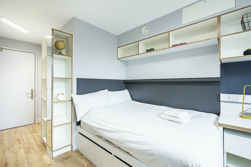 Magnificent Rooms Studios & Apartments