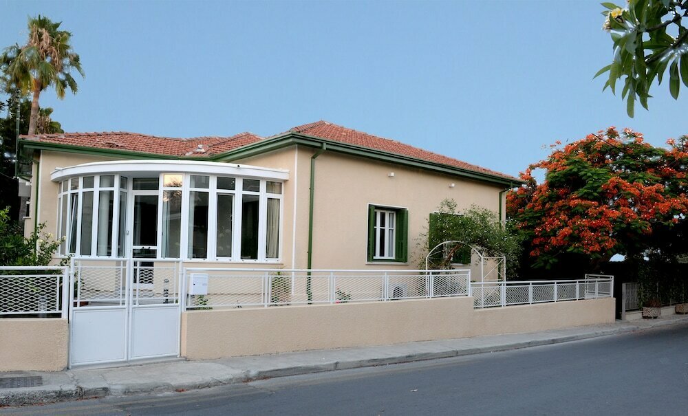 Avgi's Home