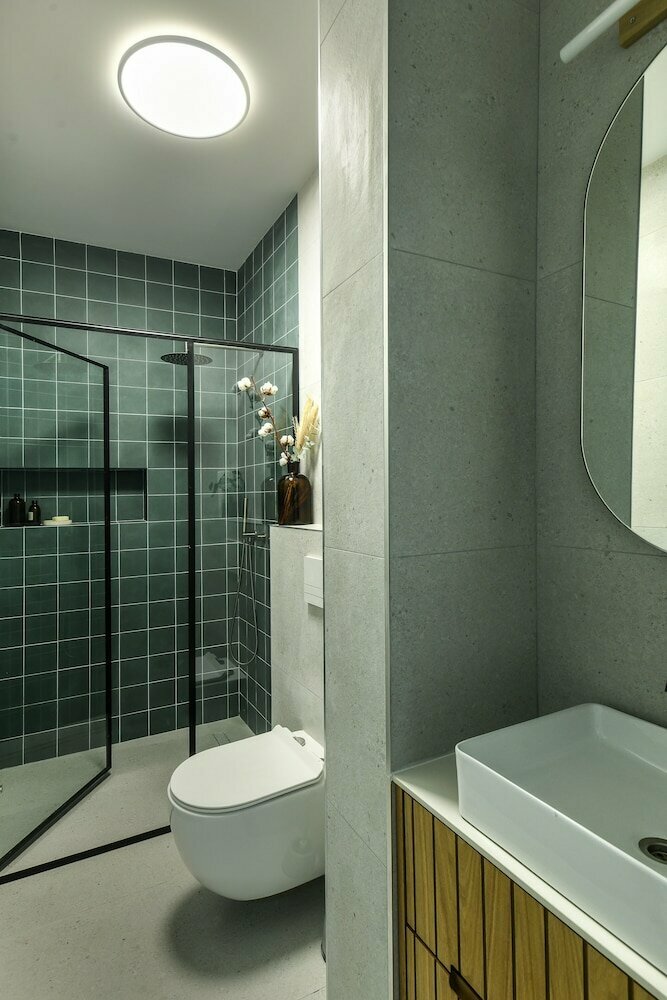 3BR High quality Apt with City View