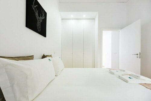 The Trendy Prince Lisbon Apartment, Забронировать Апартаменты/квартира Мизерикорди 
