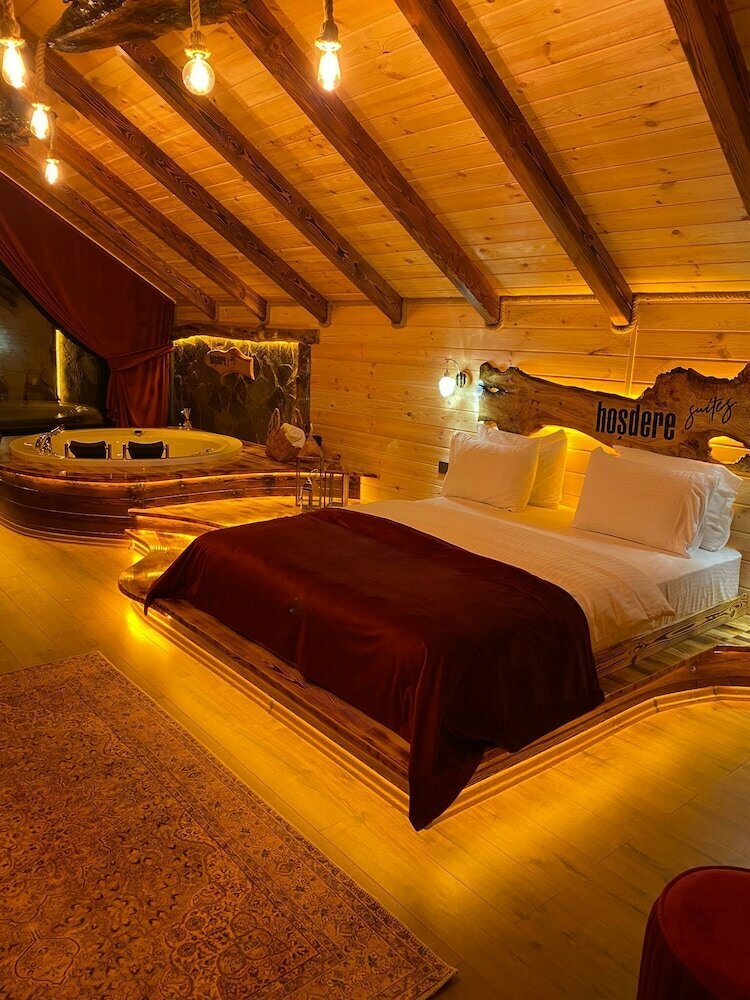 Hosdere Suite