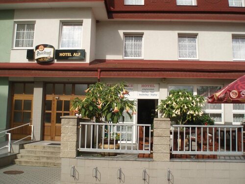 Hotel Alf, Reserva ahora Hotel Borovany 