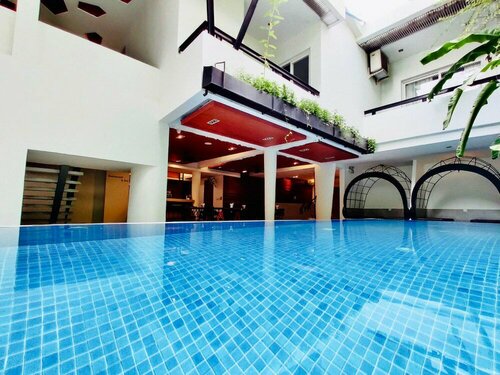 Hotel Records, Book Hotel Chamkar Mon 
