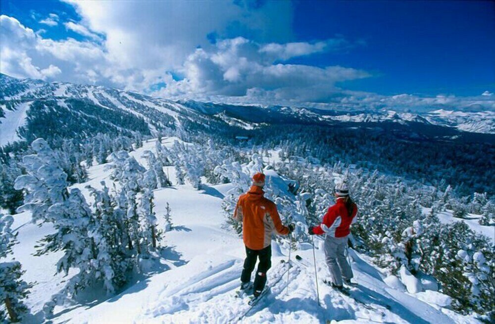 Heavenly Ski Resort 2 Br condo by RedAwning