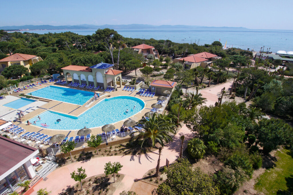 Riviera Beach Club
