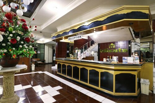 Hotel Wisata, Rezerwuj Hotel Hotele w Central Java z Parkingiem, Parking