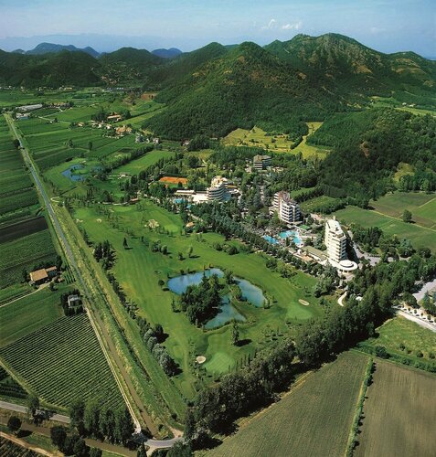 Galzignano Resort Terme & Golf - Hotel Majestic, Забронировать Отель Гальциньяно-Терме Венеция