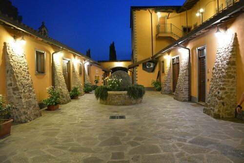 Casale Della Certosa, Rezervați Hotel Hoteluri în Lazio cu parcare, Parcare
