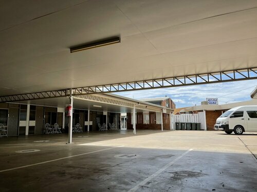 Abajaz Motor Inn, Book Mini-hotel Longreach Outback Queensland