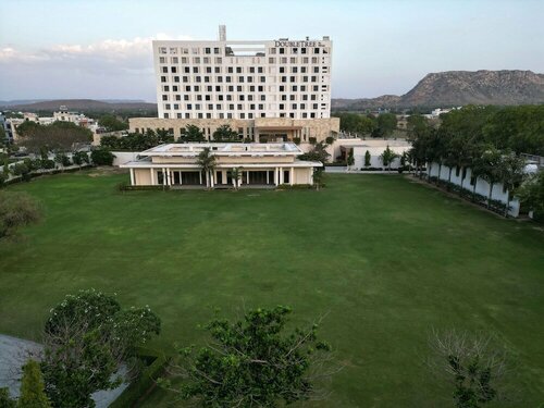 Doubletree by Hilton Jaipur Amer, Rezerwuj Hotel Amer Rajasthan