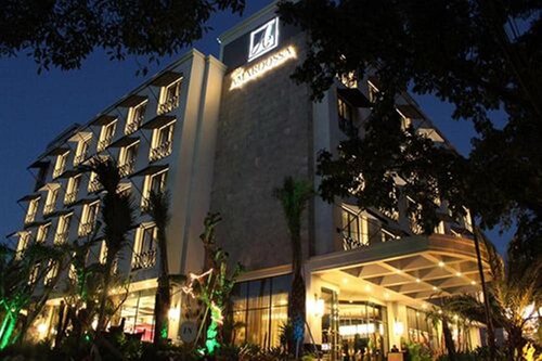 The Amaroossa Hotel, Забронировать Отель Отели Бандунг-Ветан с парковкой, Парковка