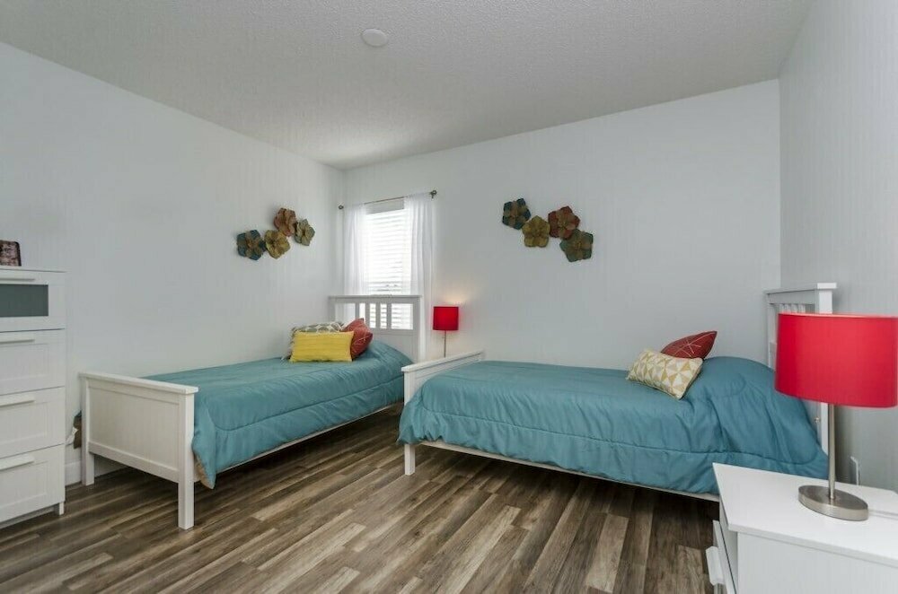 5 Bedroom 3.5 Bathroom Pool Villas 950lbd