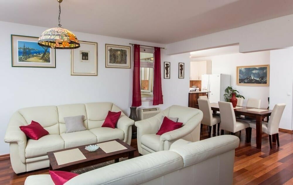 Sea View Apartments - Pilaš