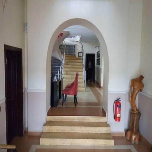 Lagoon Crest Hotel, Забронировать Отель Икеджа Штат Лагос