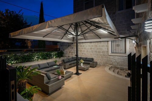 Mediterra Residence, Prenota Hotel Hotel a Croatian Islands con parcheggio, Parcheggio