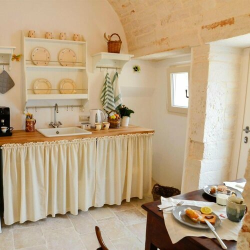 Trulli Lithos Suite, Забронировать Отель Отели Bari Province с завтраком, Завтраки