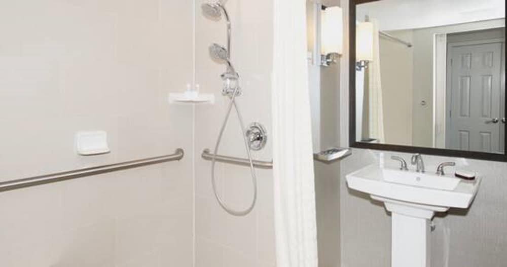 Embassy Suites Portland Washington Square
