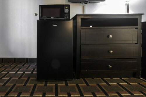 Red Roof Inn Mobile - Midtown, Rezerwuj Hotel Hotele w Mobile z parkingiem, w pobliżu Spring Hill College, Parking