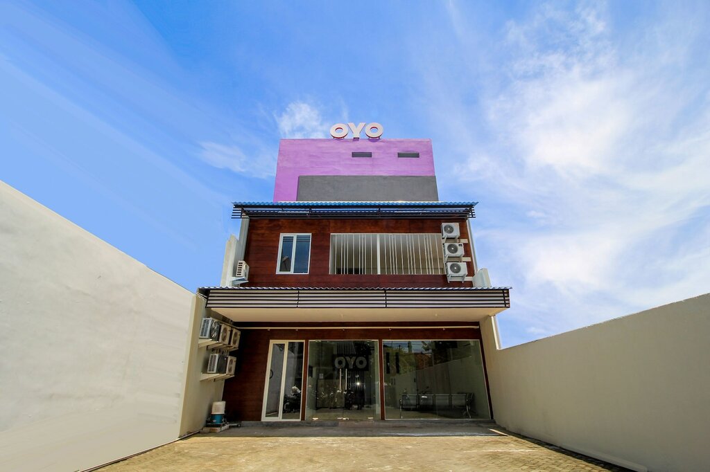 OYO 168 K-15 Residence