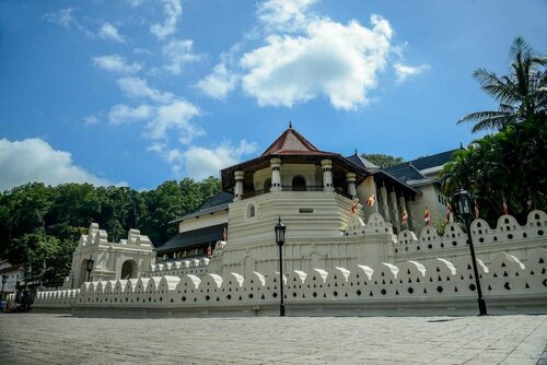 Majestic Tourist Hotel, 予約 ホテル キャンディー 