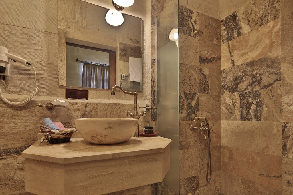Aren Cave Hotel And Art Gallery