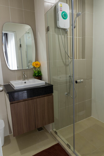Modernbright Service Apartment, Réserver Appartement Hôtels à Laem Chabang avec parking, Parking