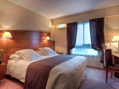 Hotel Ampere, Забронировать Отель Отели 17-й округ: Батиньоль - Париж с парковкой, Парковка