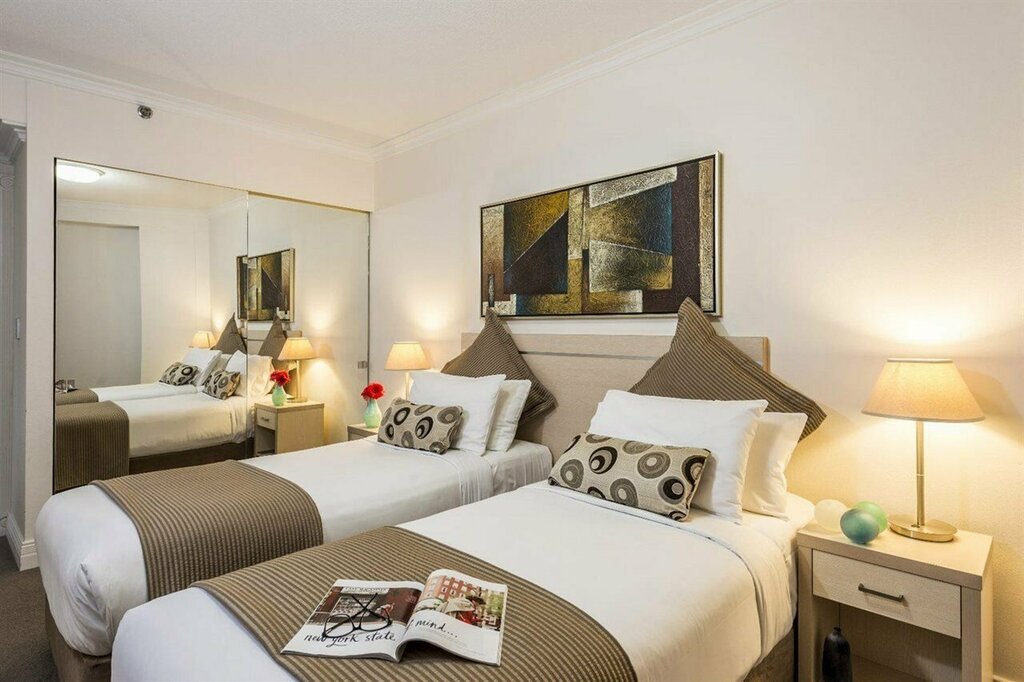 Oaks Sydney Castlereagh Suites