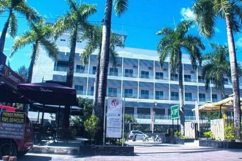 Cenang Plaza Beach Hotel, Забронировать Отель Отели Пантай-Сенанг 3 звезды, рядом с Cenang Mall, 3*