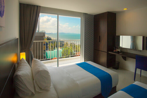 Rodina Beach Hotel