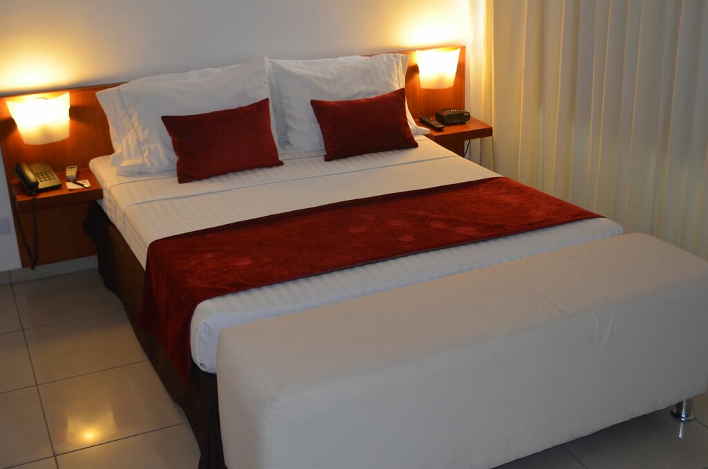 Basic Hotel Centenario by Hoteles MS