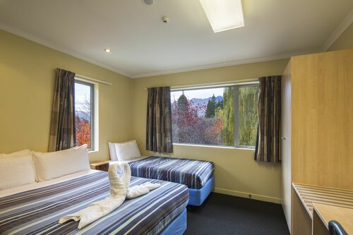 Pinewood Queenstown, Забронировать Дом для отпуска Недорогие отели Отаго, недорогие