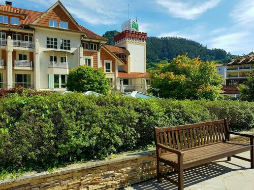Отель Gran Hotel Balneario De Puente Viesgo, Забронировать Отель Пуэнте-Вьесго Valles Pasiegos