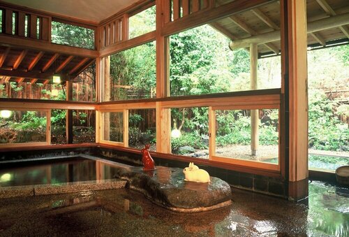 Hanafubuki, Boek Hotel Ito 