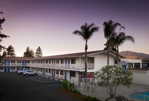 Motel 6 San Luis Obispo North, Забронировать Мотель Сан-Луис-Обиспо San Luis Obispo County, рядом с Madonna Plaza Shopping Center