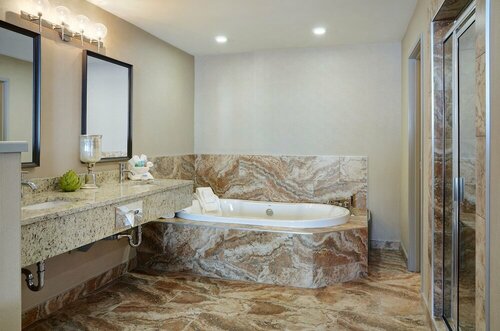 Pomeroy Inn And Suites Vermilion, Varaa Hotelli  