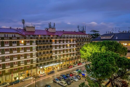 Grand Hotel Fleming by OMNIA hotels, Забронировать Отель Отели Тор-ди-Квинто с парковкой, Парковка