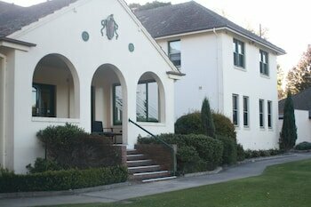 The Dormie House - On The Golf Course, Foglalás Bed and Breakfast Moss Vale Southern Highlands