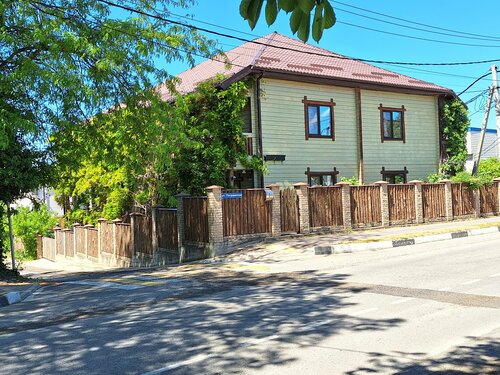 Мама Джан, Забронировать Гостевой дом Отели Краснодарского края с парковкой, Парковка