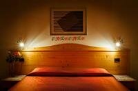 HOTEL La Locanda, Забронировать Отель Джустино Мадонна-ди-Кампильо