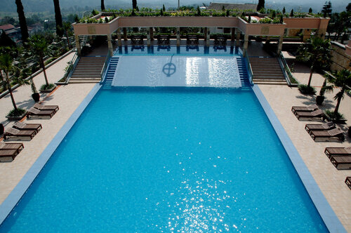 Royal Senyiur Hotel, Book Hotel Hotels in Prigen with Breakfast, Breakfasts