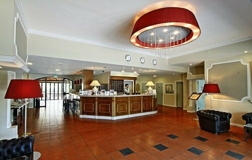 Albergo Della Roccia, Забронировать Отель Варано де Мелегари 