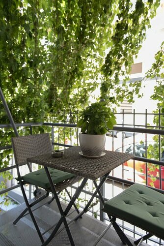 Bright Eco Studios by GHH, Забронировать Отель Афины Острова Саронического залива - Аттика, рядом с British Council